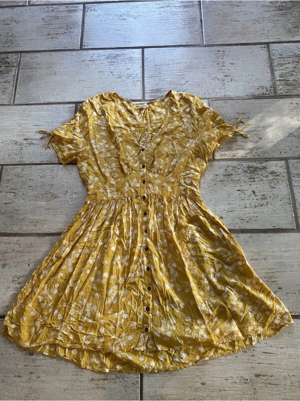 Billabong Women’s Yellow Floral Button-Front Mini Dress Size L